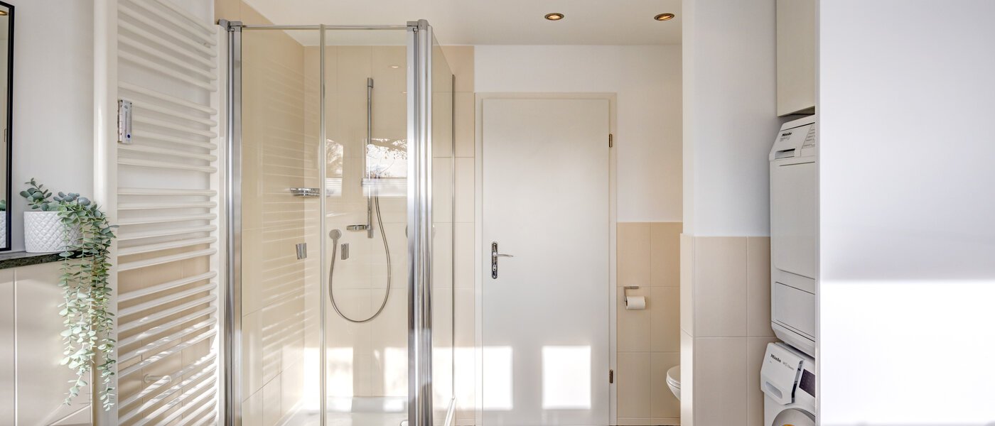 apartment München Herzogpark 02 bathroom 14676