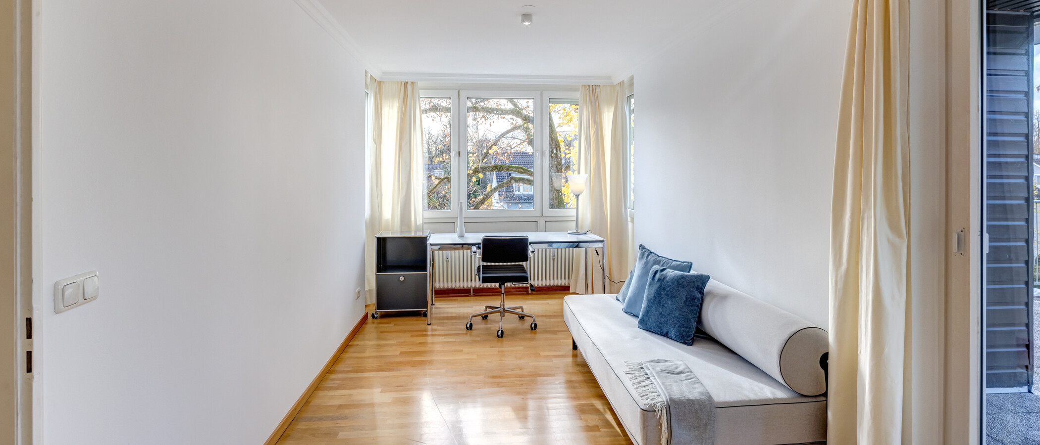 apartment München Herzogpark 02 Workspace/Guestroom 14676