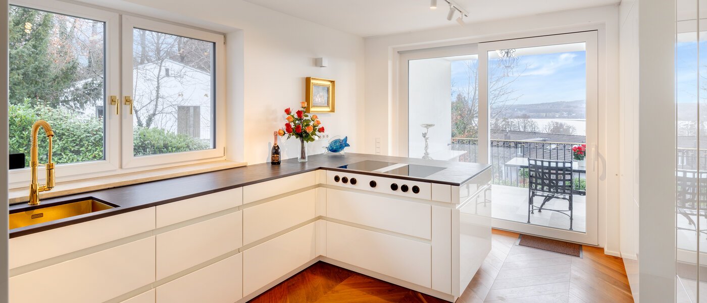 villa Starnberg 04 kitchen 14680