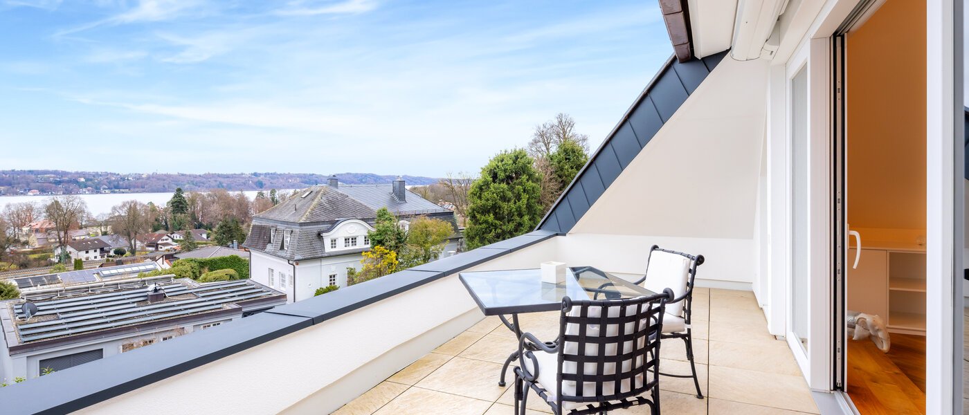 villa Starnberg 01 roof terrace 14680