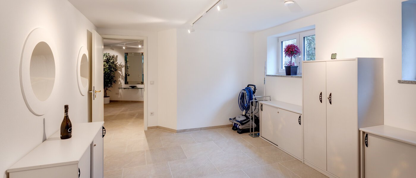 villa Starnberg 02 storage room 14680