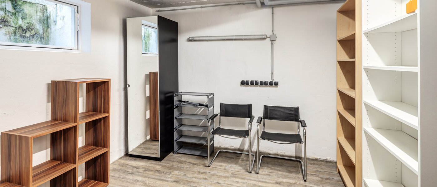 detached house München Trudering 02 storage room 14681