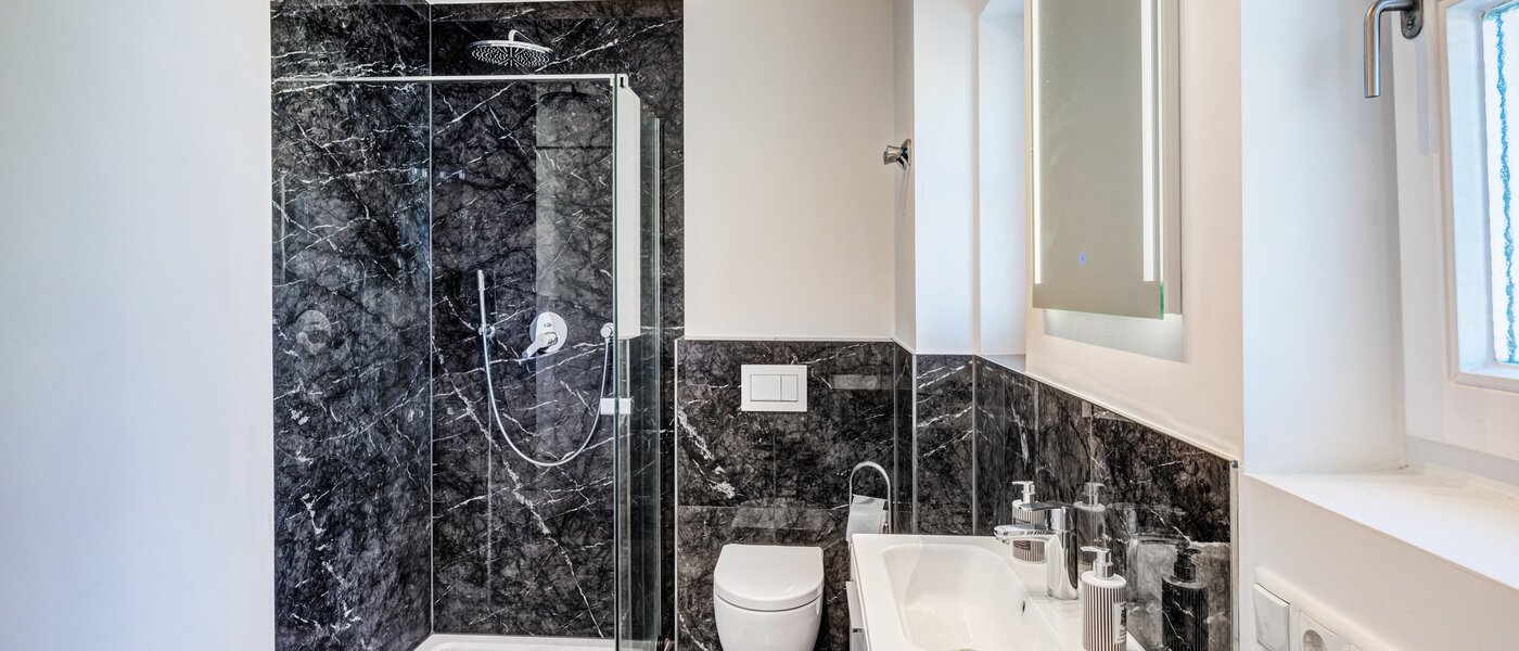 apartment Haar 01 bathroom 14685