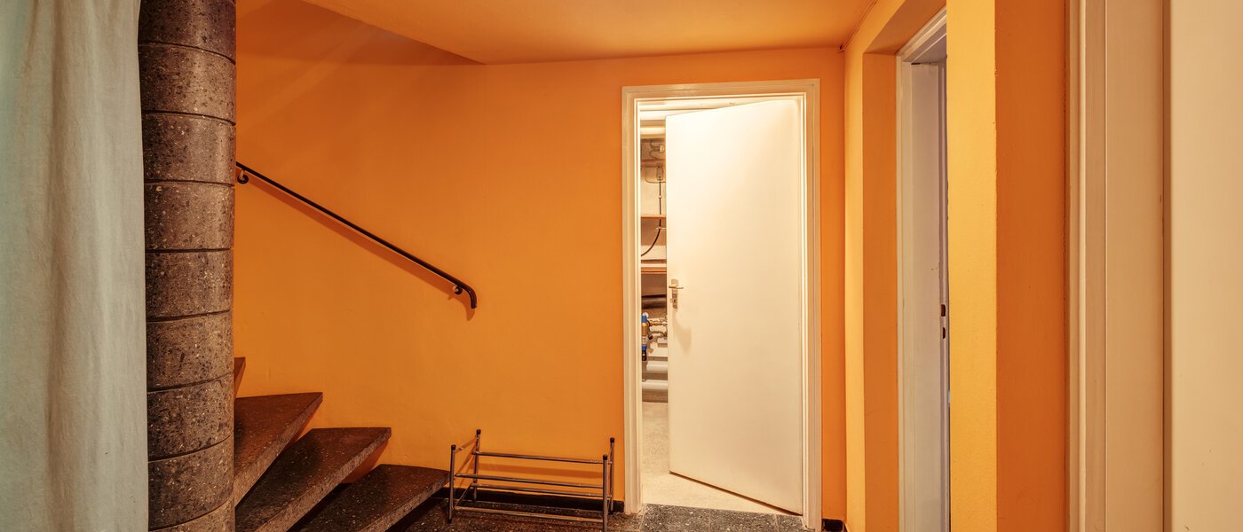 corner townhouse Unterhaching 05 hall 14690