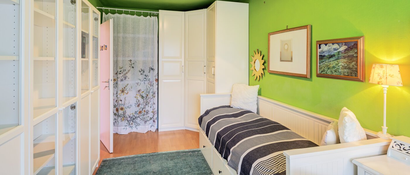 corner townhouse Unterhaching 02 2. bedroom 14690