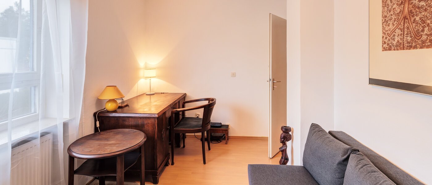 corner townhouse Unterhaching 02 Workspace/Guestroom 14690