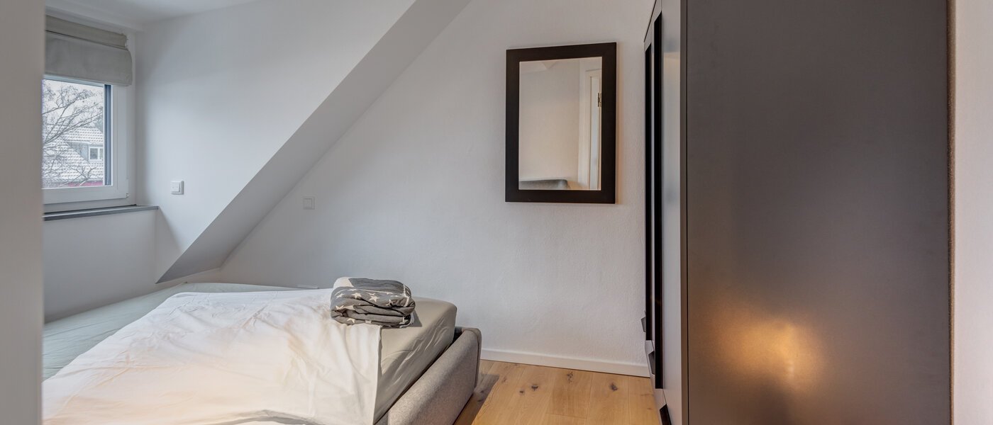 attic apartment München Allach 02 bedroom 14692