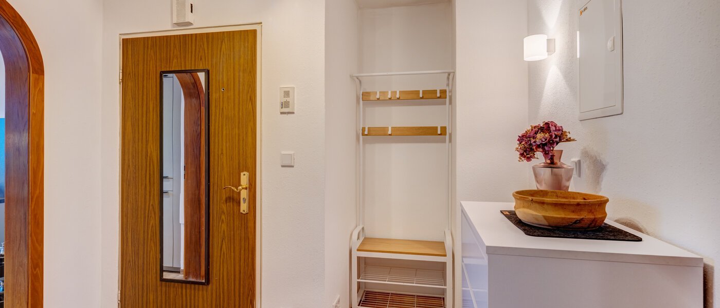 roof terrace apartment München Nymphenburg 02 hall 14694