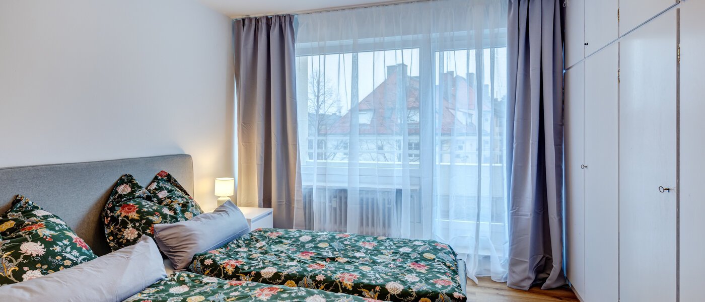 roof terrace apartment München Nymphenburg 02 bedroom 14694