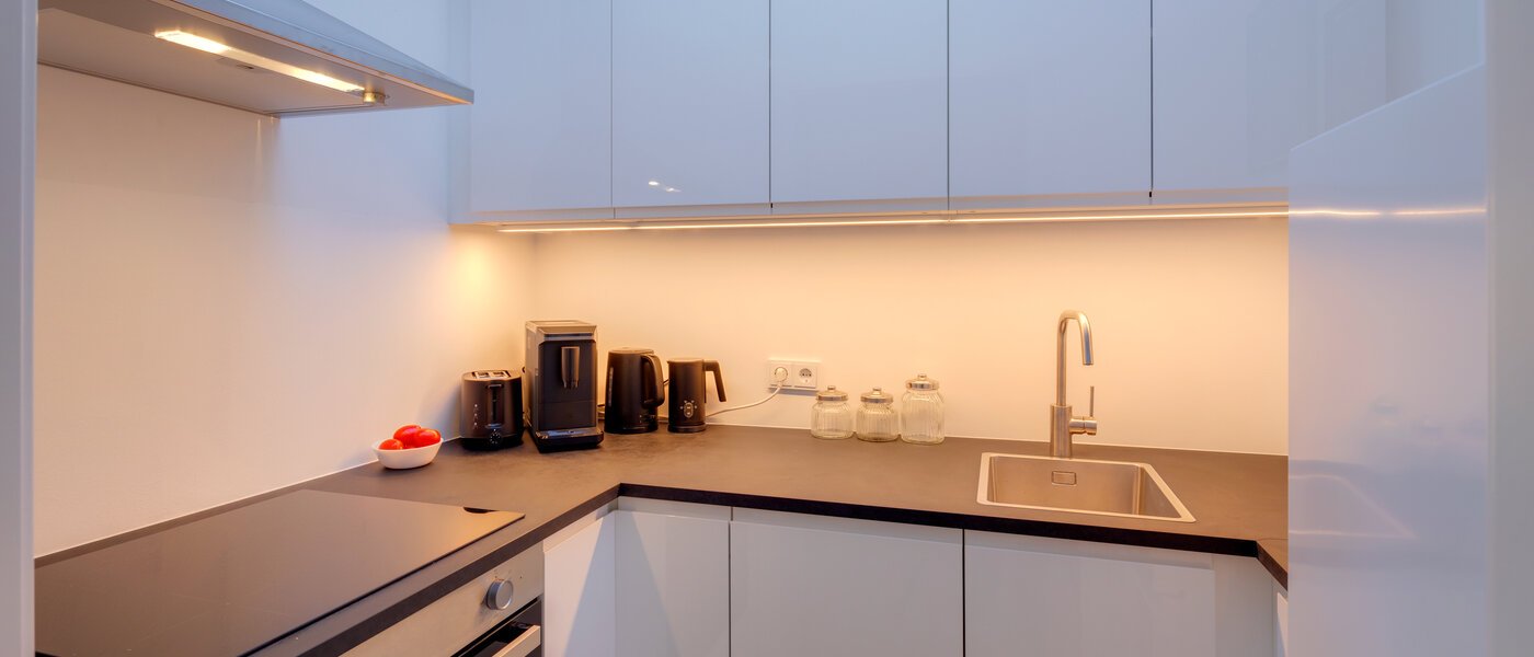 attic apartment München Neuhausen 01 kitchen 14695