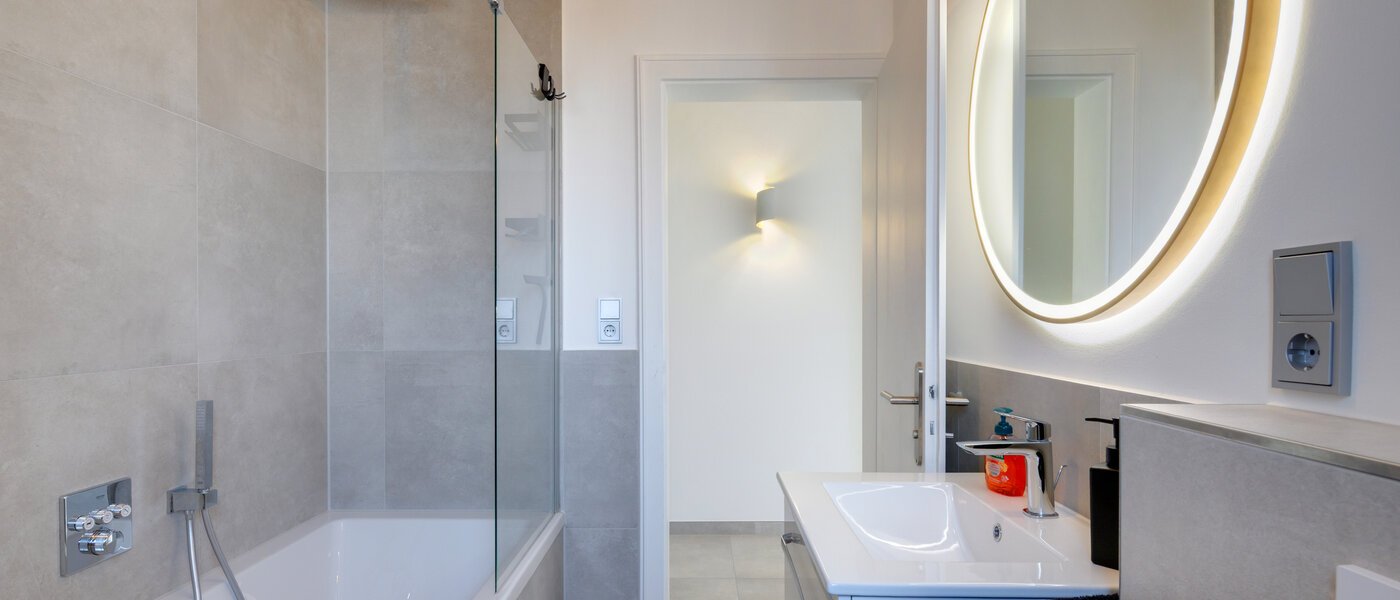 apartment Germering 02 1. bathroom 14700