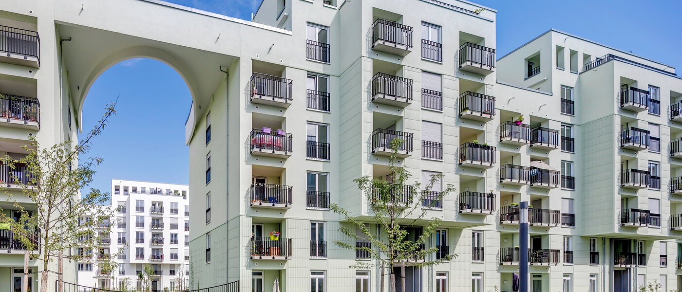 apartment München Milbertshofen 01 inner courtyard  14703