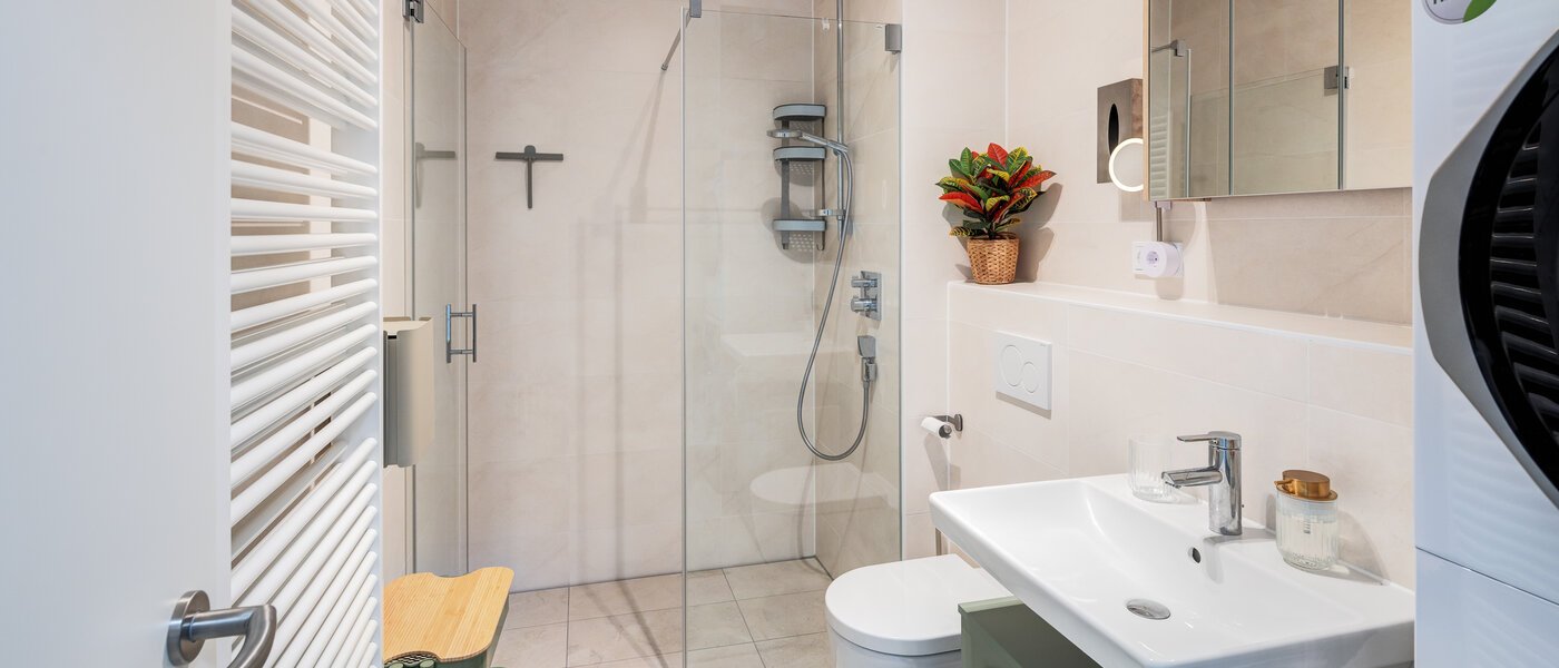 apartment München Pasing 01 bathroom 14705