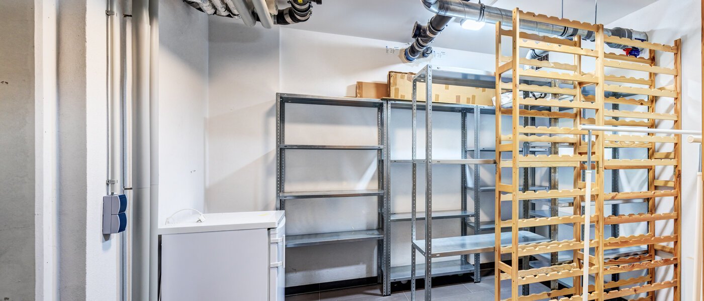 apartment München Harlaching 01 2nd storage room 14713