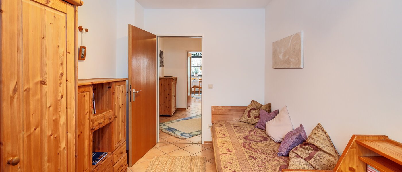 apartment München Forstenried 02 2. bedroom 14715