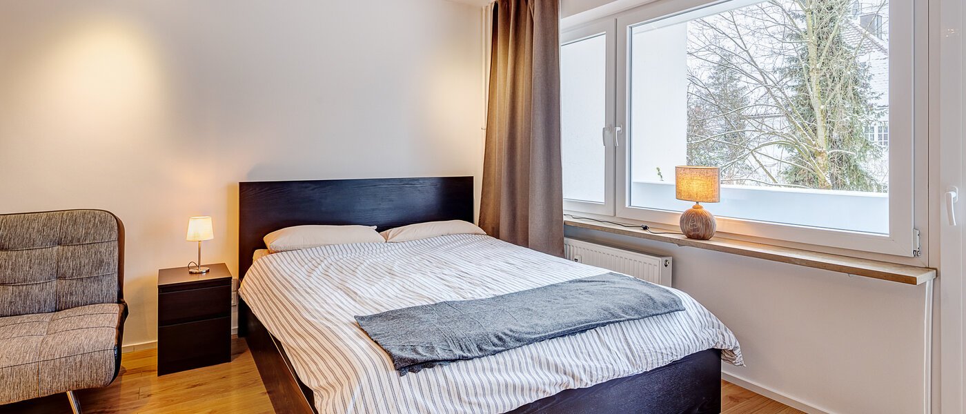 apartment München Schwabing (links der Leopoldstraße) 01 sleeping area 14718