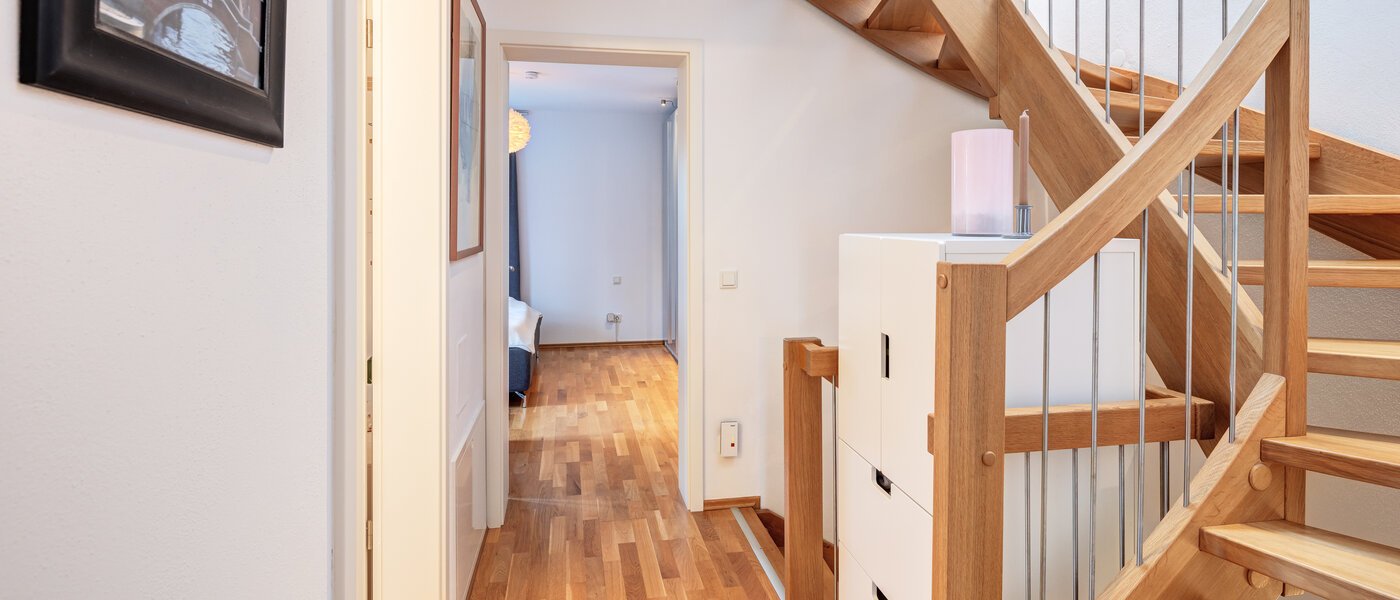 corner townhouse München Untermenzing 05 hall 14723