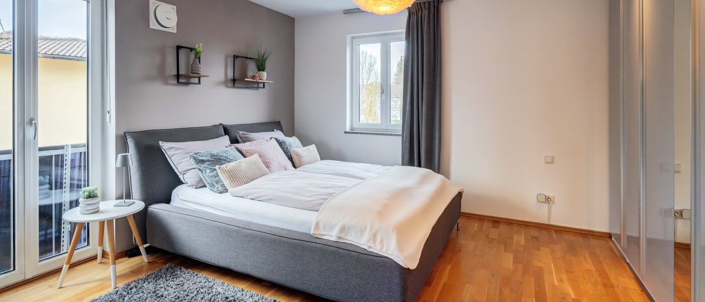 corner townhouse München Untermenzing 01 1. bedroom 14723