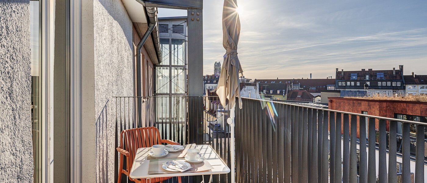 apartment München Gärtnerplatzviertel 01 balcony 14724