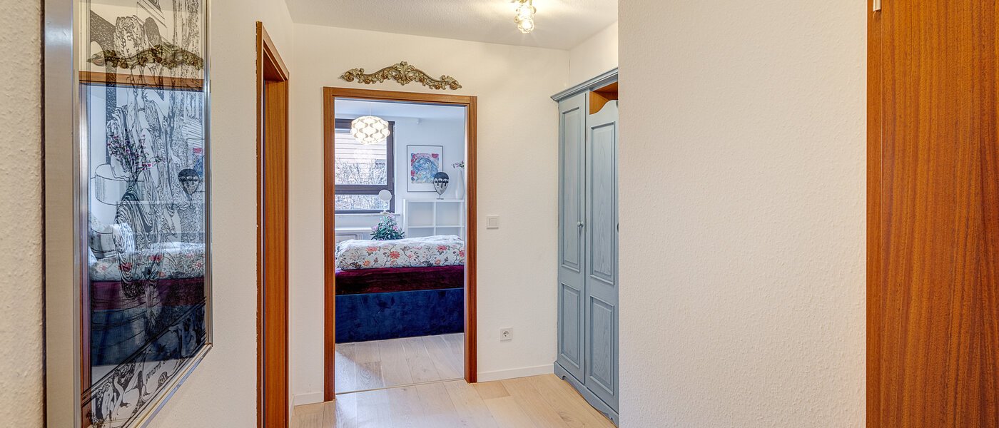 apartment with garden 	 München Solln 03 hall 14725