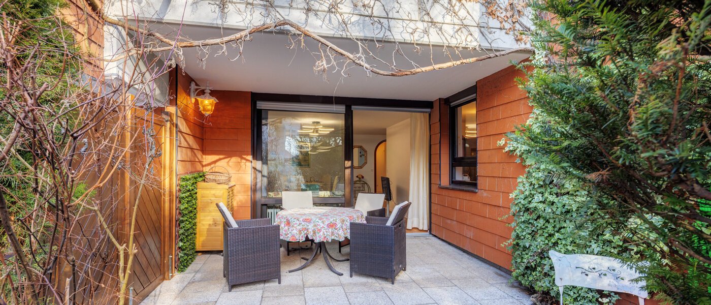 apartment with garden 	 München Solln 01 terrace 14725