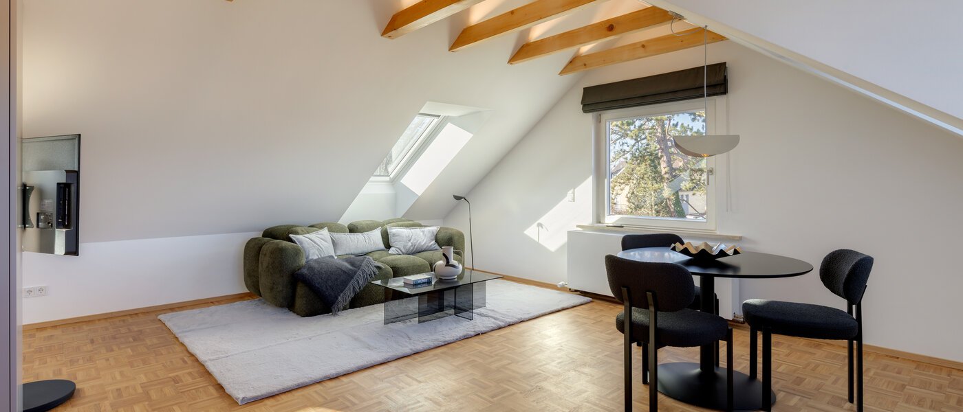 attic apartment München Forstenried 02 living area 14733