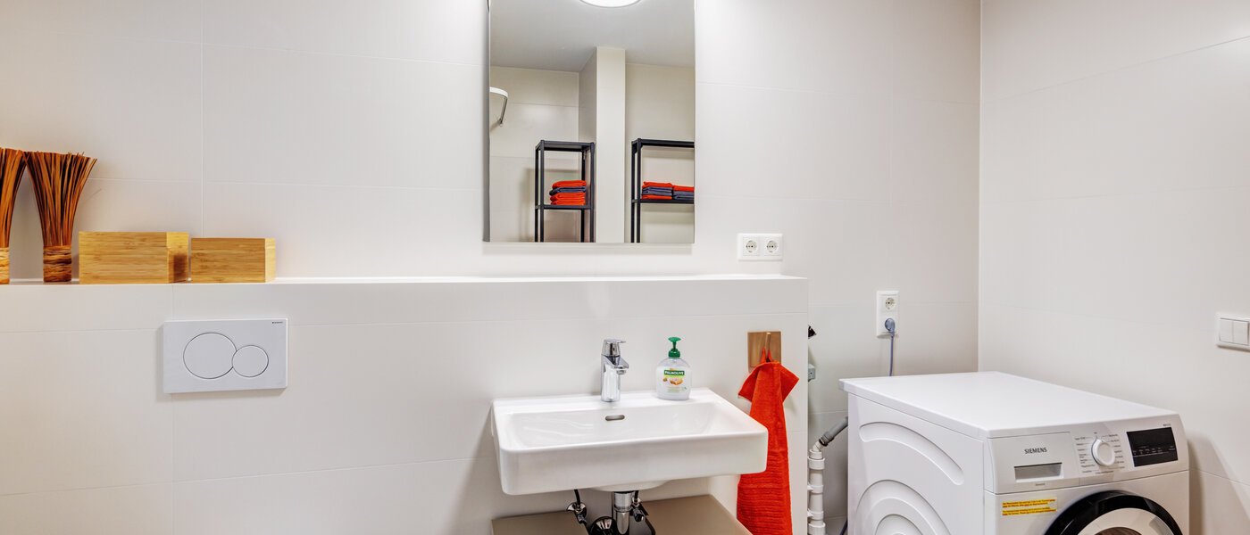 apartment München Trudering 01 2. bathroom 14735