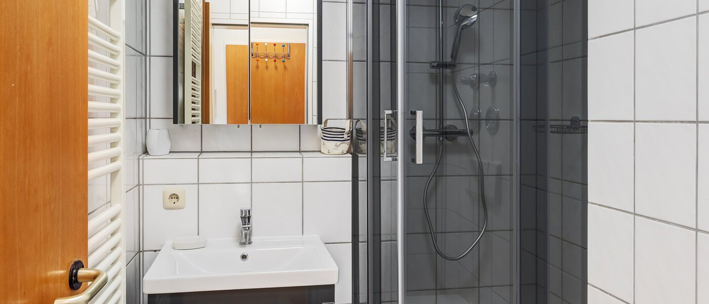 studio Neufahrn b. Freising 01 bathroom 14738