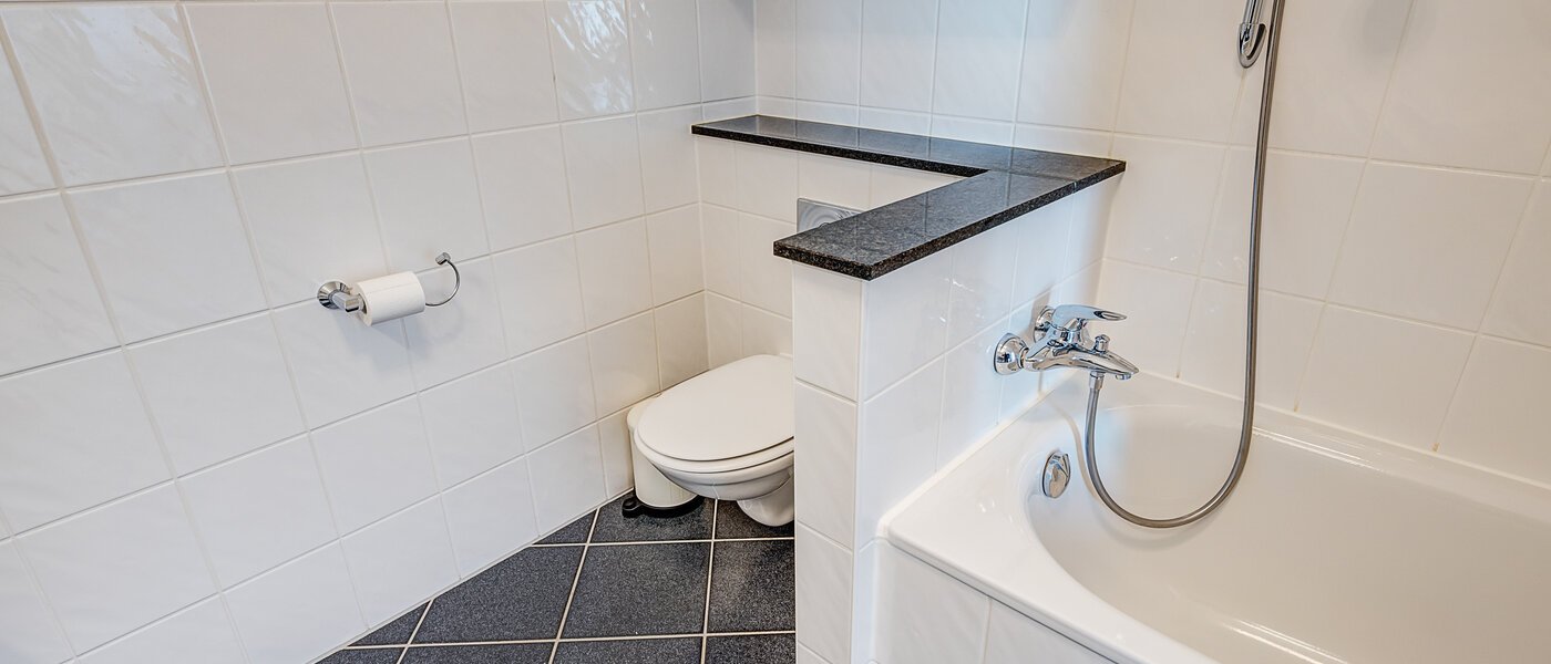 apartment München Schwabing-West 02 1. bathroom 14740