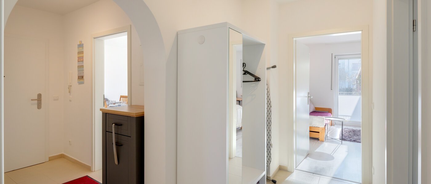 apartment Gröbenzell 02 hall 14744