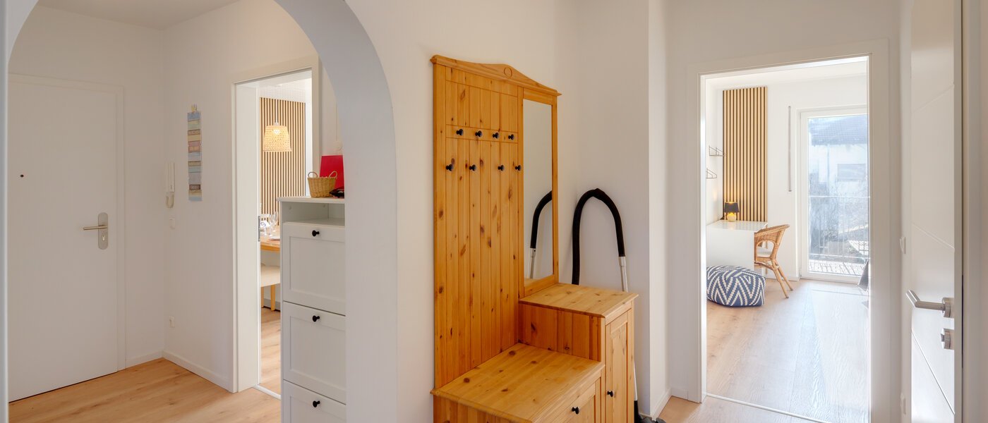 apartment Gröbenzell 02 hall 14745