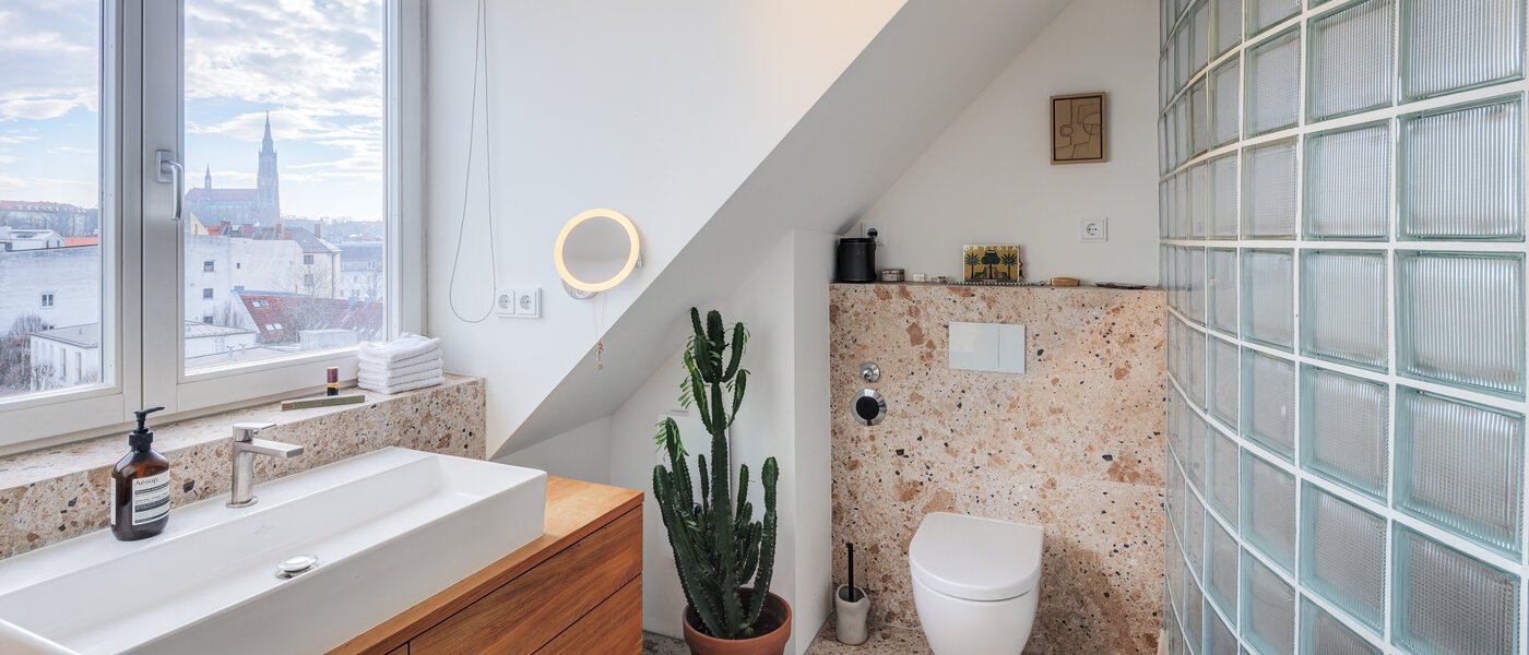 roof terrace apartment München Haidhausen 03 bathroom 14748