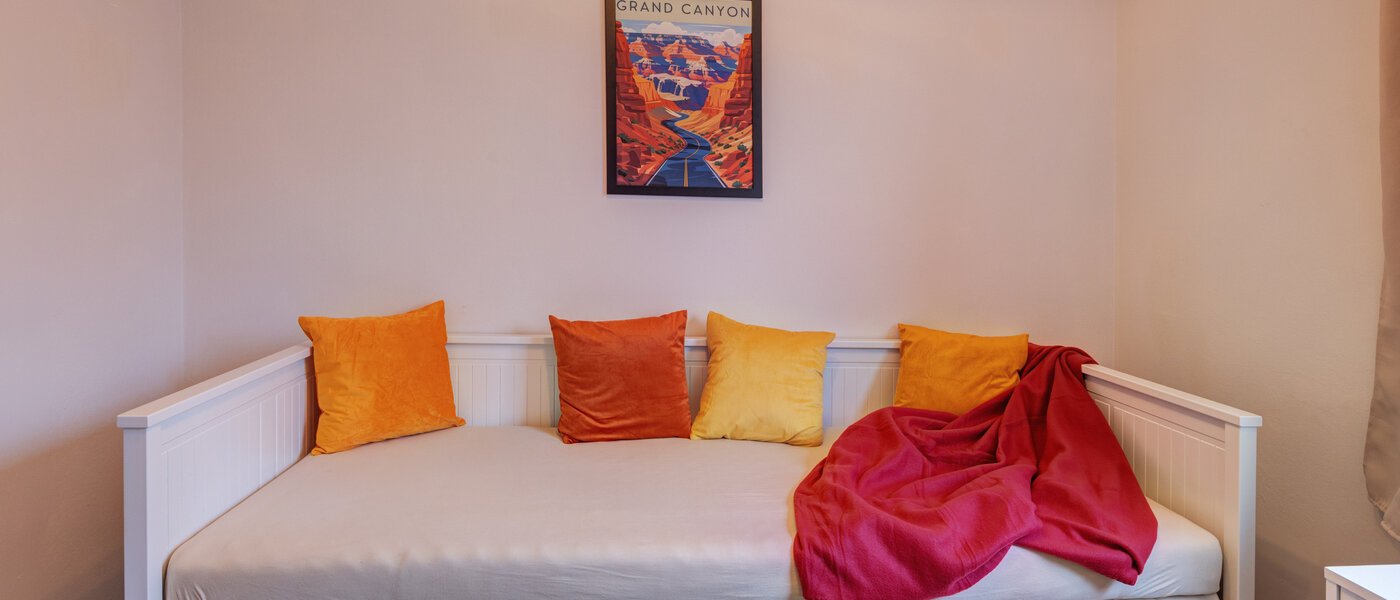 apartment München Laim 02 Workspace/Guestroom 14756