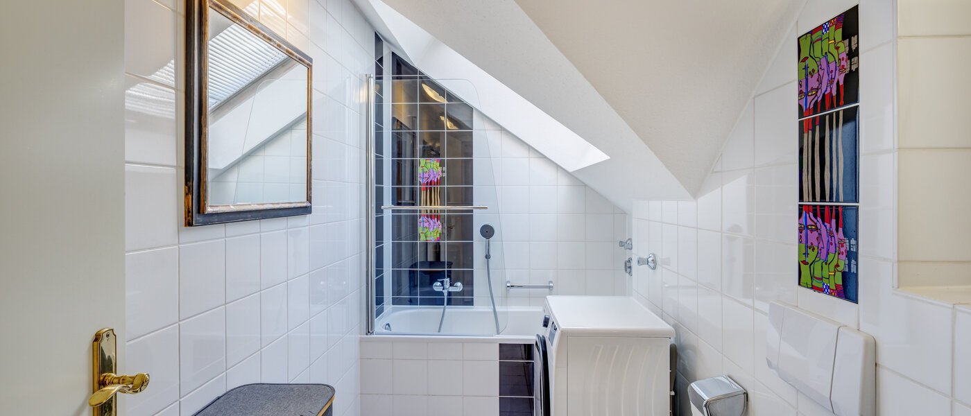 gallery apartment  München Waldtrudering 01 bathroom 14759