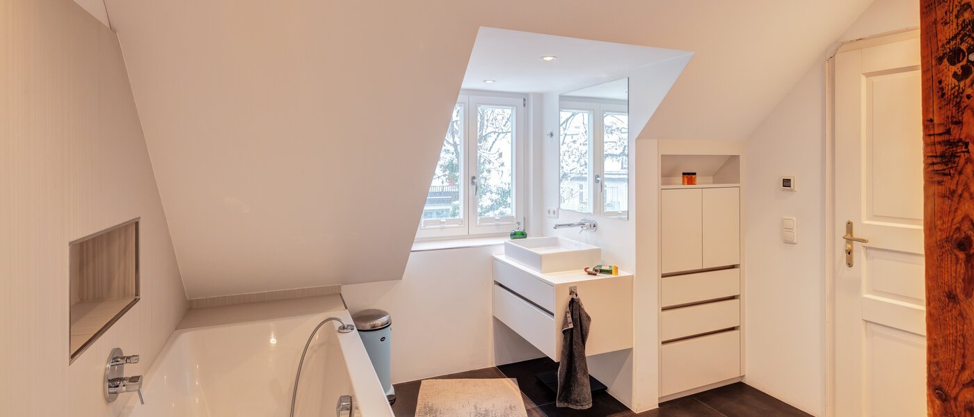 maisonette München Schwabing-West 01 bathroom 14766