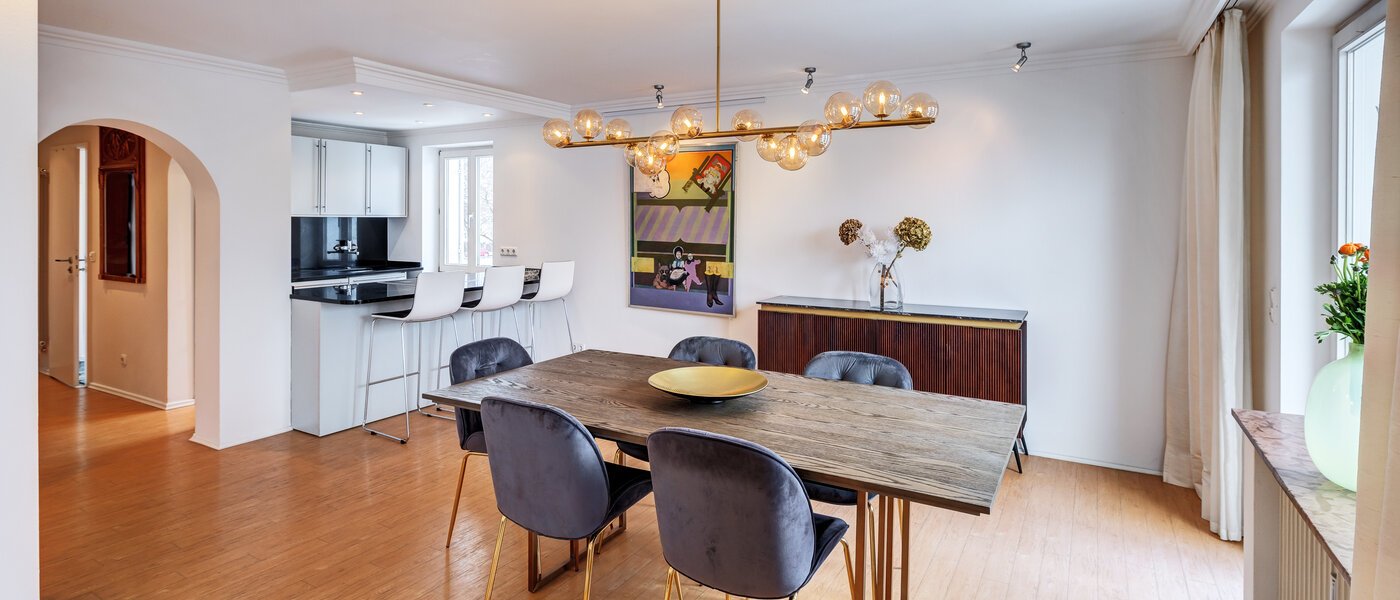apartment München Nymphenburg 03 dining area 14770