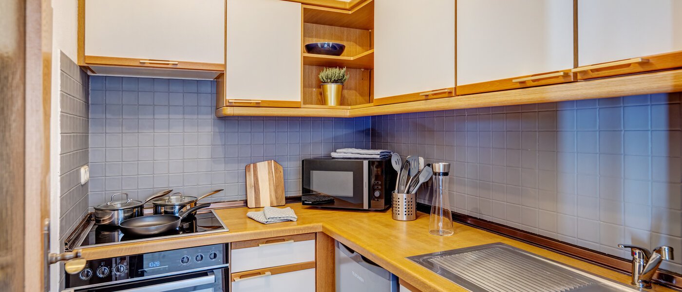 apartment with garden 	 München Altperlach 01 kitchen 14773