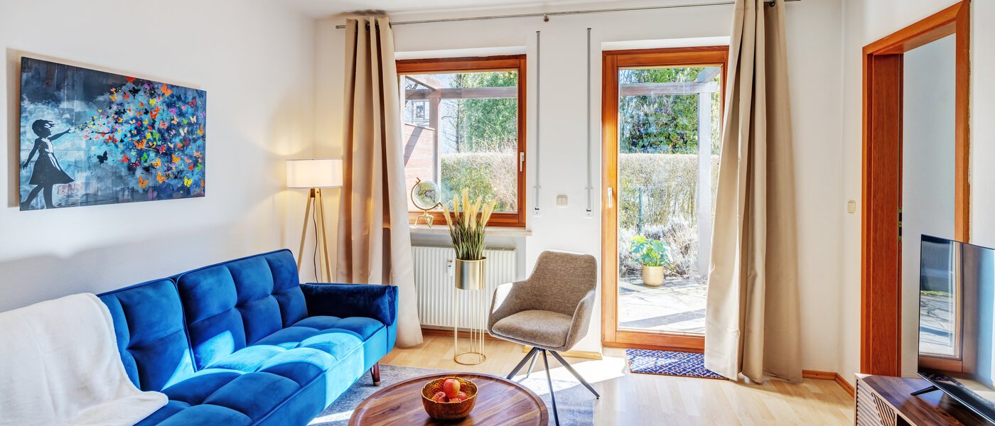 apartment with garden 	 München Altperlach 02 living room 14773