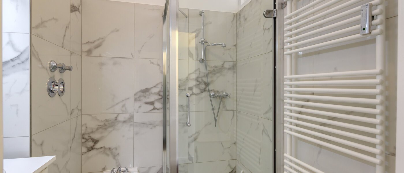 apartment München Maxvorstadt - Rund um den Josephplatz 02 bathroom 14777