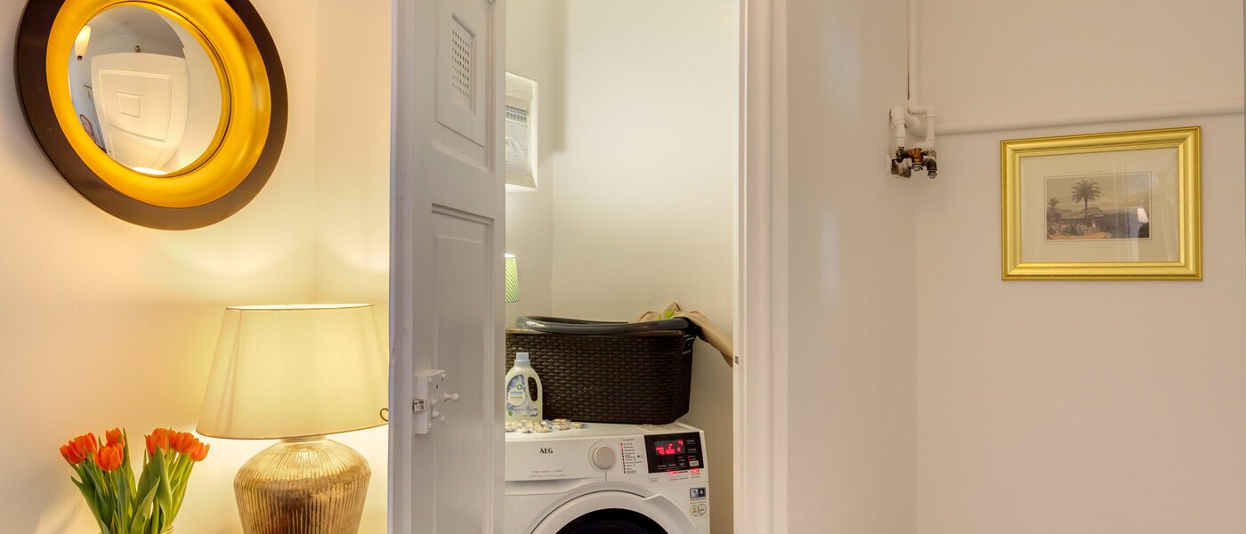 apartment München Maxvorstadt - Rund um den Josephplatz 01 storage room 14777