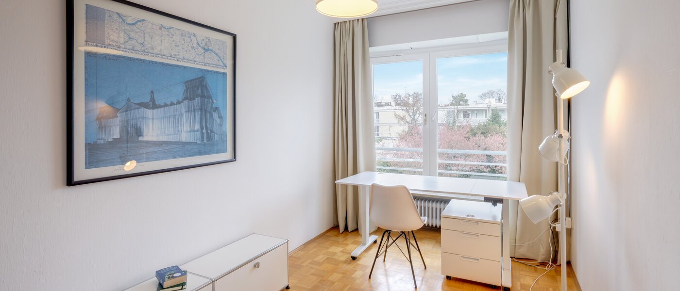 apartment München Schwabing (rechts der Leopoldstraße) 03 Workspace/Guestroom 14781