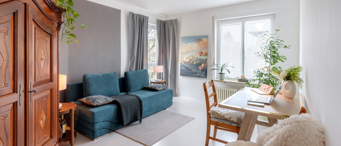 apartment München Obermenzing 01 Workspace/Guestroom 14782