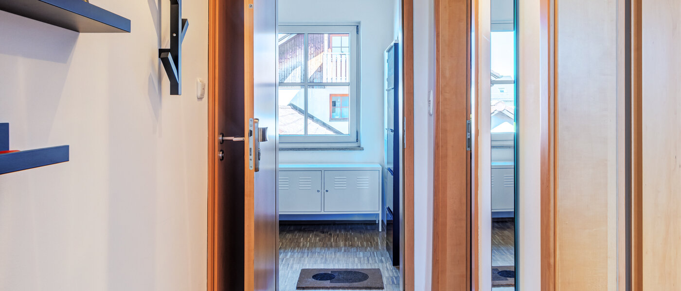 apartment Emmering Fürstenfeldbruck 02 hall 14789