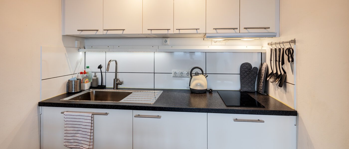 apartment München Moosach 01 kitchen 14790