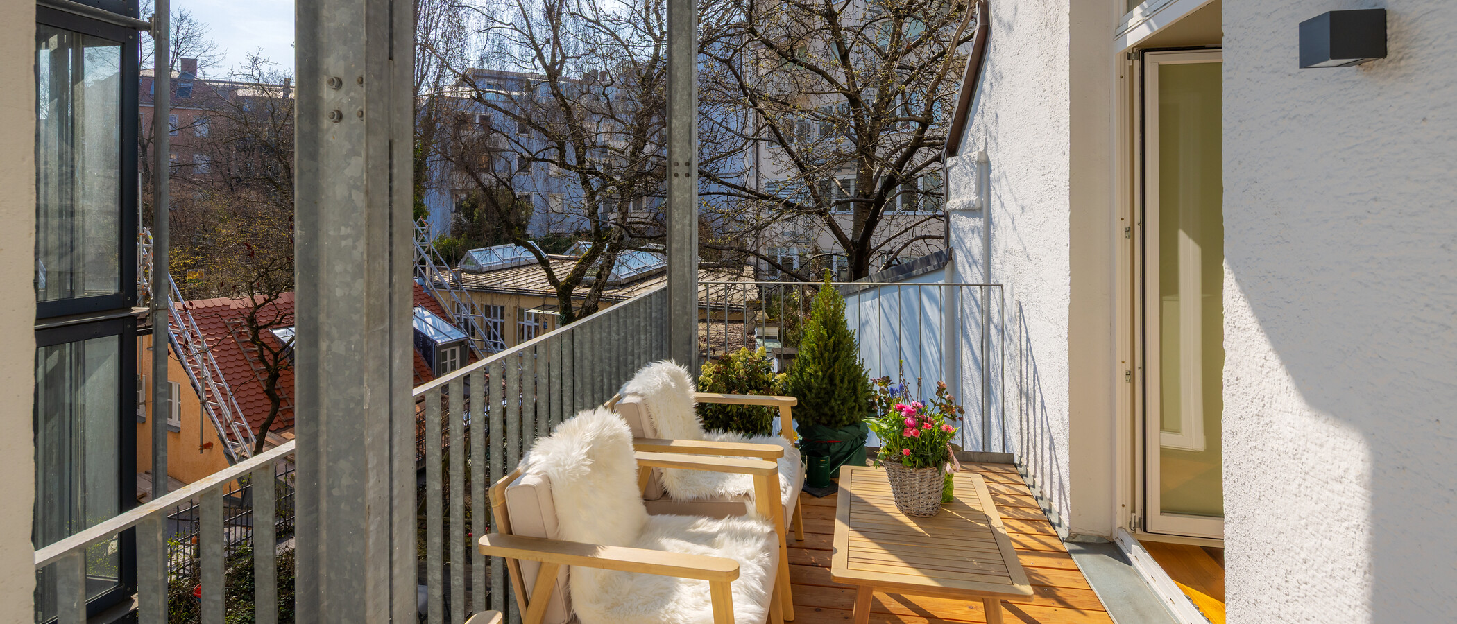 apartment München Haidhausen 02 balcony 14796