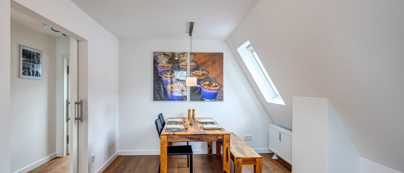 roof terrace apartment München Moosach 02 dining room 14797