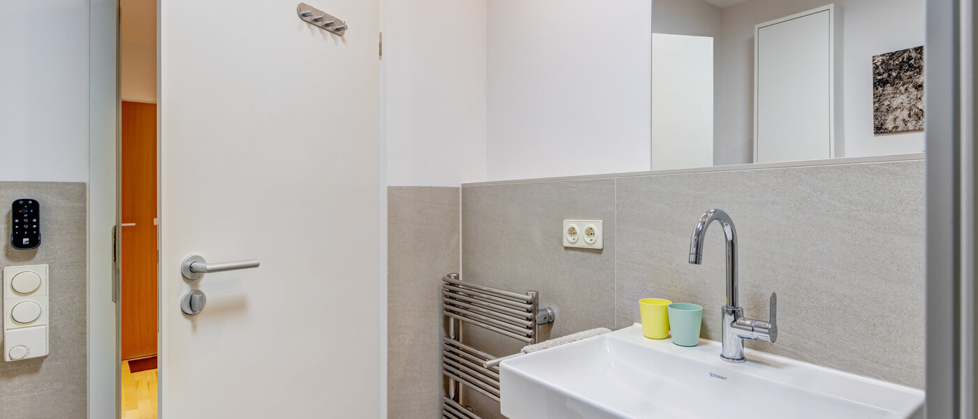 apartment München Bogenhausen 04 bathroom 14798