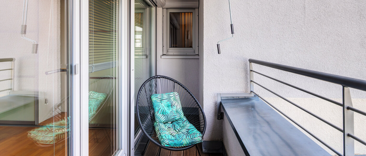 attic apartment München Ludwigsvorstadt 04 2. loggia 14803