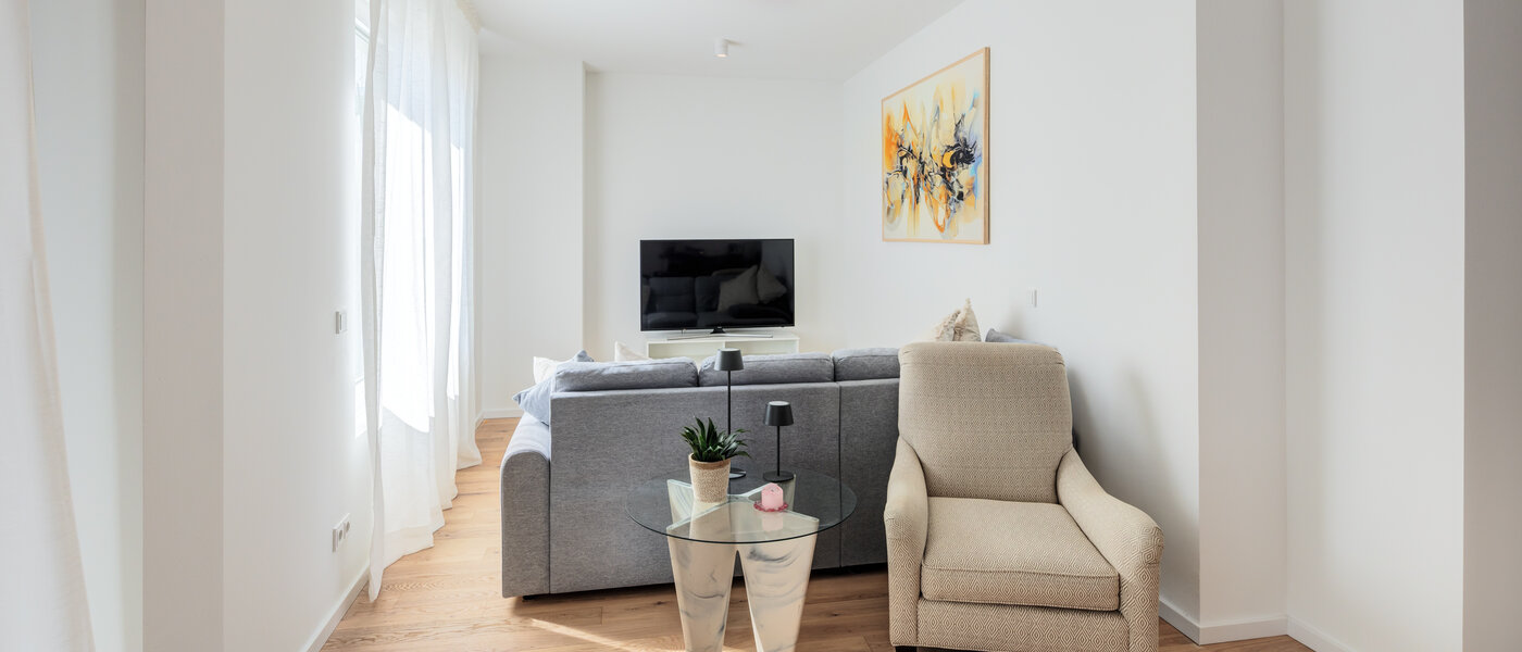 apartment München Neuhausen 02 living area 14804