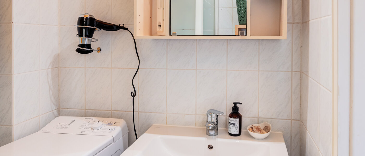 apartment München Milbertshofen 02 bathroom 14806